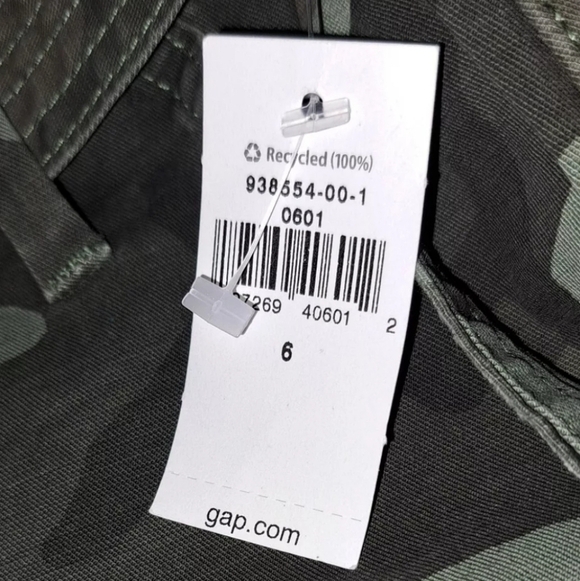 Gap Belted Green Camo Capri Pants Size 6 NWT Military Camouflage Khaki  B23#8 - Picture 3 of 7